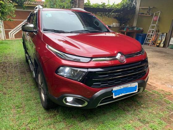 FIAT TORO 2.0 16V TURBO DIESEL RANCH 4WD AT9 FIAT TORO 2.0 16V TURBO DIESEL RANCH 4WD AT9